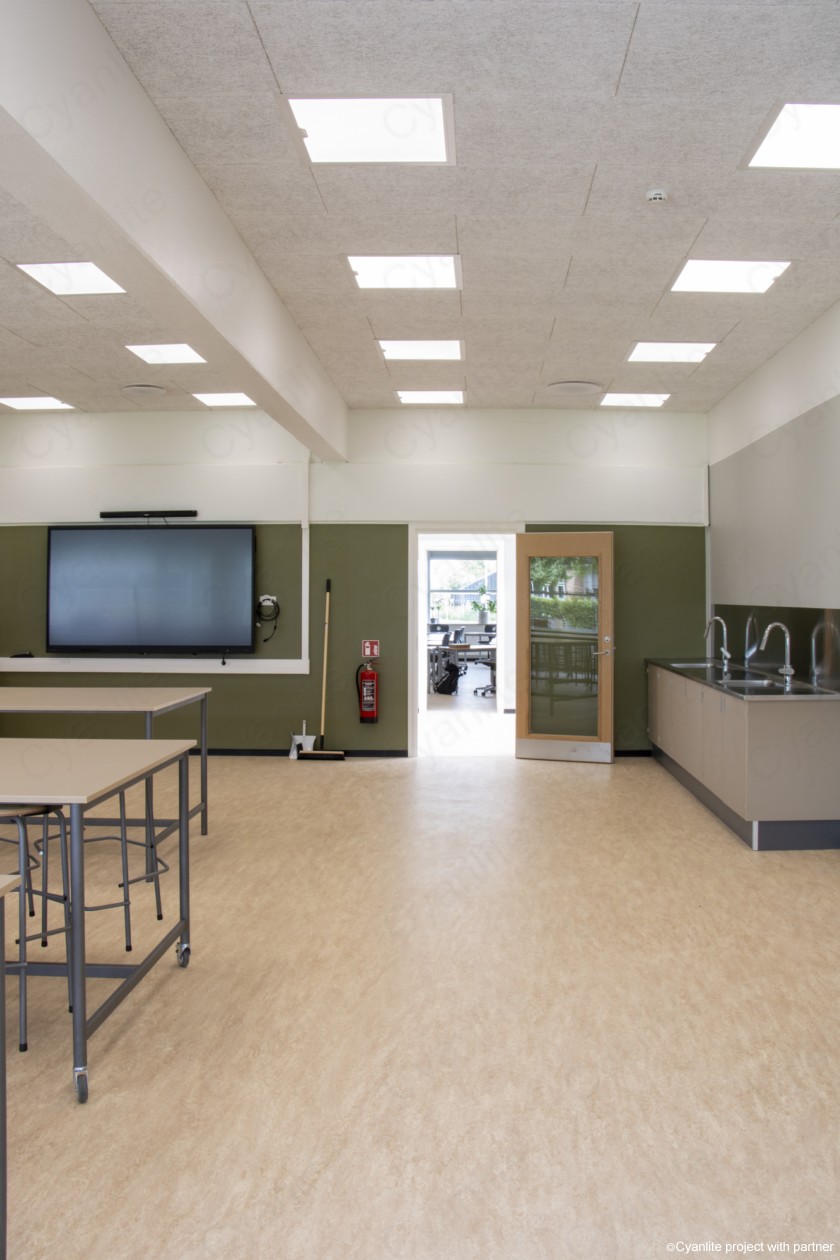 Cyanlite LED panel with integrated wireless sensor PIR motion sensor DALI